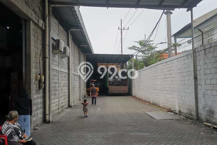 Gudang untuk disewa di Kenjeran punya LT 2000m2 & LB 600m2 harga sewa kompetitif Gudang untuk disewa di Kenjeran punya LT 2000m2 & LB 600m2 harga sewa kompetitif