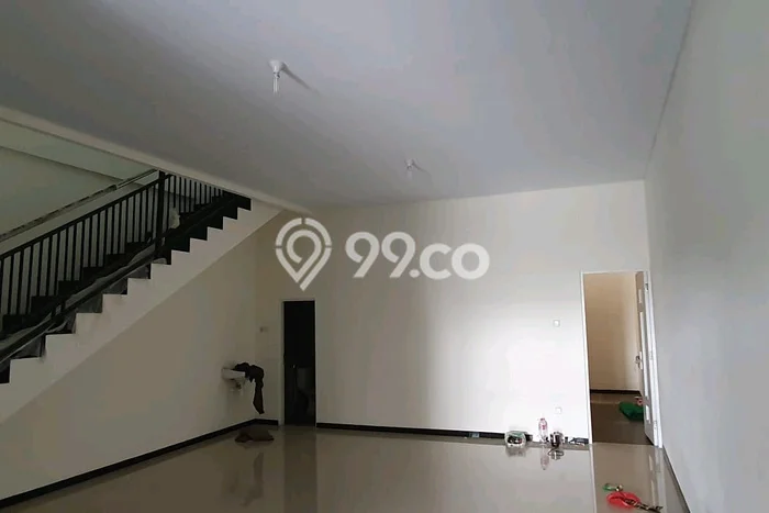 Rumah Nyaman area , Surabaya, Luas 120m2m² Bangunan 200m2m² Rumah Nyaman area , Surabaya, Luas 120m2m² Bangunan 200m2m²