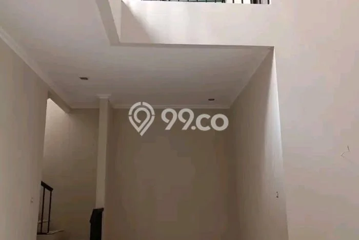Rumah Elit Modern Tanpa Renovasi di Kendangsari Surabaya Rumah Elit Modern Tanpa Renovasi di Kendangsari Surabaya