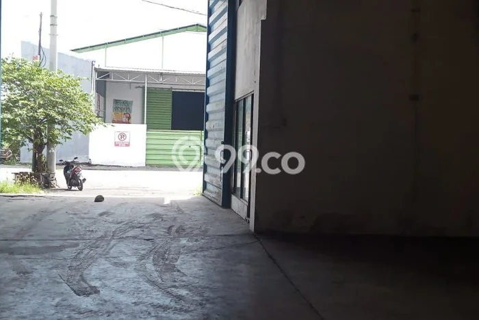 Gudang Area Strategis di Benowo, Luas 363m2m², Disewakan Gudang Area Strategis di Benowo, Luas 363m2m², Disewakan