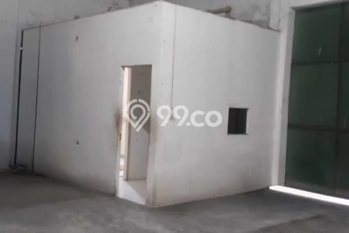 Disewakan Gudang di Kawasan Ramai Sidoarjo Luas 325m2 Disewakan Gudang di Kawasan Ramai Sidoarjo Luas 325m2