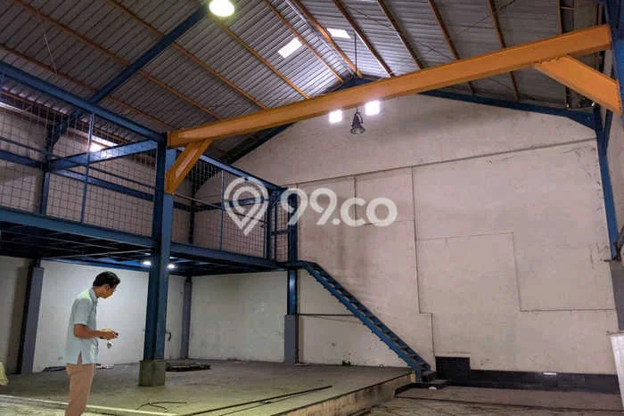 Disewakan Gudang di Kawasan Ramai Kendangsari Luas 574m2 Disewakan Gudang di Kawasan Ramai Kendangsari Luas 574m2