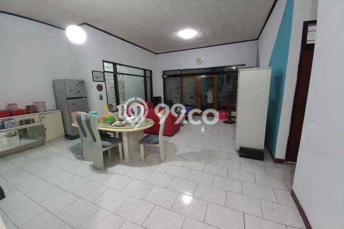 Hunian Nyaman 3 KT Hemat Budget di Dharma Husada Surabaya Hunian Nyaman 3 KT Hemat Budget di Dharma Husada Surabaya
