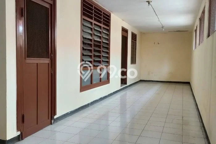 Rumah di Tegalsari, 3 KM, Area Asri, Luas 493m2m² Bangunan 400m2m² Rumah di Tegalsari, 3 KM, Area Asri, Luas 493m2m² Bangunan 400m2m²
