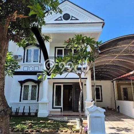 HUNIAN PILIHAN! Rumah di Pakuwon City, 3 KT, Area Strategis, Luas 180m2m² LB 180m2m² HUNIAN PILIHAN! Rumah di Pakuwon City, 3 KT, Area Strategis, Luas 180m2m² LB 180m2m²