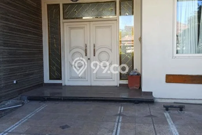 Disewakan Rumah Harga Terjangkau di Dharma Husada Surabaya dengan 11 Kamar Tidur Disewakan Rumah Harga Terjangkau di Dharma Husada Surabaya dengan 11 Kamar Tidur