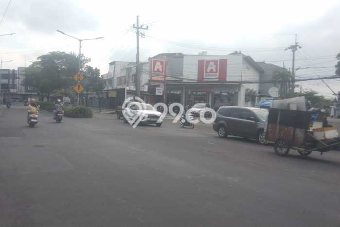 Unit Komersial Dijual di Surabaya LT 526m2 & LB 526m2 Unit Komersial Dijual di Surabaya LT 526m2 & LB 526m2