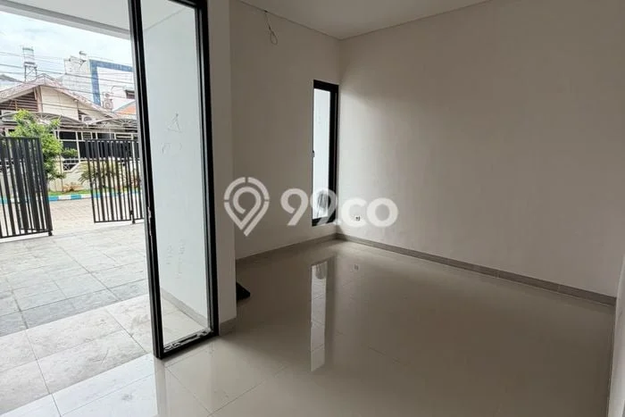 Jual Rumah Eksklusif 4 KT di Pondok Tjandra, Sidoarjo Jual Rumah Eksklusif 4 KT di Pondok Tjandra, Sidoarjo