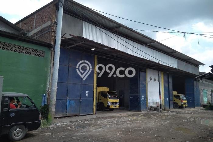 Lokasi Strategis! Dijual Gudang Bisnis di Semarang Tengah, Semarang Kondisi Bagus Lokasi Strategis! Dijual Gudang Bisnis di Semarang Tengah, Semarang Kondisi Bagus