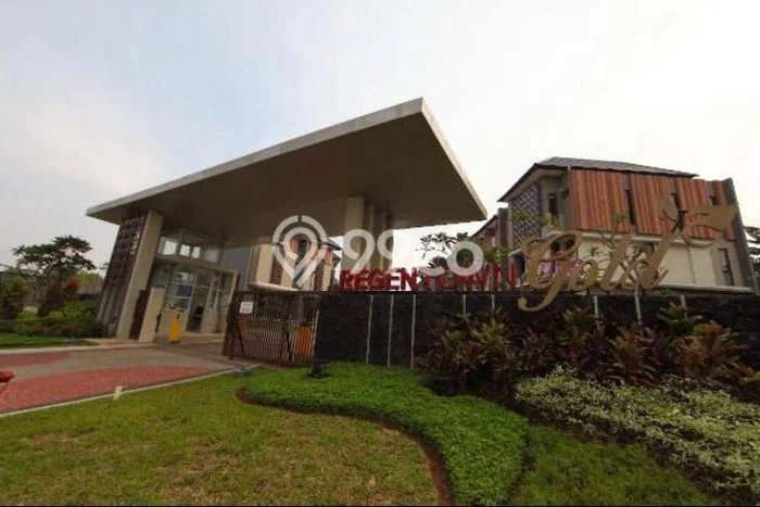 Cocok Untuk Investasi! For Sale Kost di BSD Eminent 9 Kamar Cocok Untuk Investasi! For Sale Kost di BSD Eminent 9 Kamar