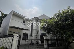 Rumah Luxury Modern Siap Huni di BSD Giri Loka Tangerang Rumah Luxury Modern Siap Huni di BSD Giri Loka Tangerang