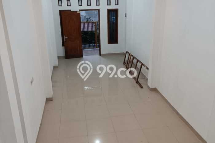 KESEMPATAN EMAS! Rumah di Senen, Jakarta Pusat, LT 72m² LB 230m² KESEMPATAN EMAS! Rumah di Senen, Jakarta Pusat, LT 72m² LB 230m²