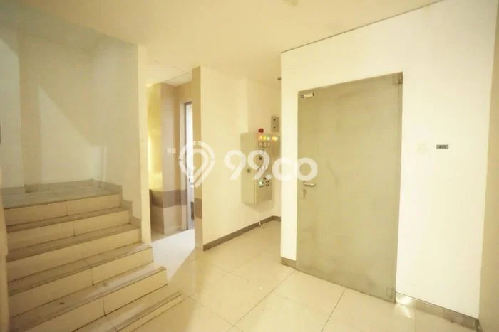 Ruko Dijual di Jakarta Pusat LT 90m2 & LB 360m2 Lokasi Terbaik! Ruko Dijual di Jakarta Pusat LT 90m2 & LB 360m2 Lokasi Terbaik!