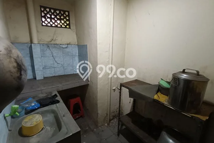 Ruko Dijual di Jakarta Timur LT 117m2 & LB 180m2 Lokasi Terbaik! Ruko Dijual di Jakarta Timur LT 117m2 & LB 180m2 Lokasi Terbaik!
