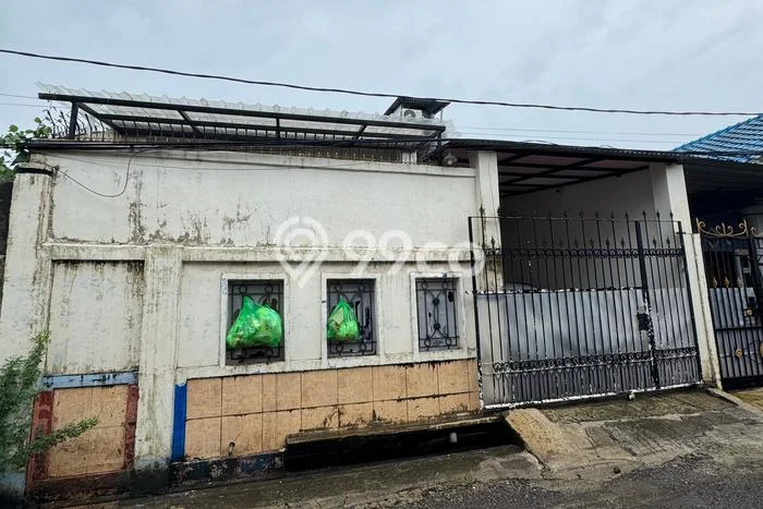 For Sale Rumah 3 Kamar Lokasi Ideal Bagus dan Strategis di Mariso For Sale Rumah 3 Kamar Lokasi Ideal Bagus dan Strategis di Mariso