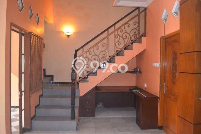 Rumah Strategis Minimalis Lb 200m2 di Sidoarjo, Sidoarjo Rumah Strategis Minimalis Lb 200m2 di Sidoarjo, Sidoarjo
