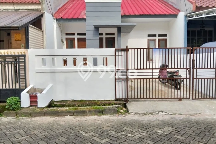 Dijual Rumah 2 Kamar Lokasi Ideal Bagus dan Strategis di Serpong Utara Dijual Rumah 2 Kamar Lokasi Ideal Bagus dan Strategis di Serpong Utara