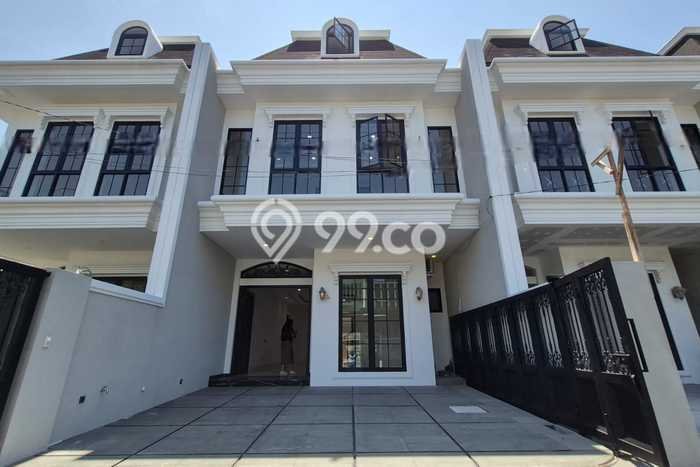 Rumah Eksklusif Dijual LT 140m2 di Gubeng, Surabaya Rumah Eksklusif Dijual LT 140m2 di Gubeng, Surabaya