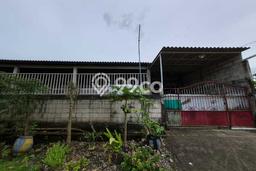 Rumah Strategis Modern Lb 180m2 di Rungkut, Surabaya Rumah Strategis Modern Lb 180m2 di Rungkut, Surabaya