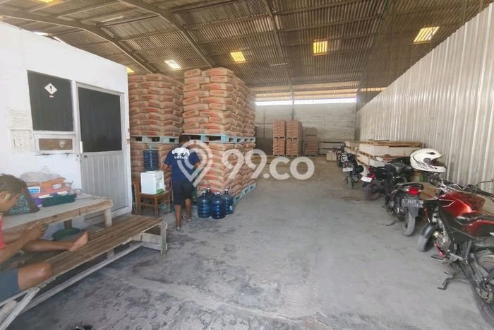 Unit Komersial Disewakan di Surabaya Kawasan Strategis Harga Kompetitif Unit Komersial Disewakan di Surabaya Kawasan Strategis Harga Kompetitif