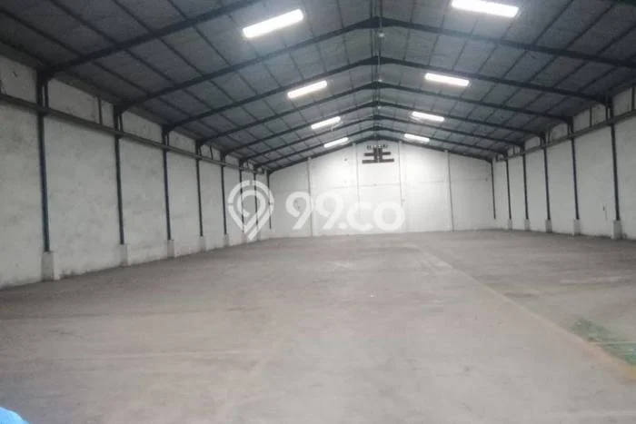 Disewakan Gudang di Pusat Kota Surabaya Ramai Strategis Disewakan Gudang di Pusat Kota Surabaya Ramai Strategis