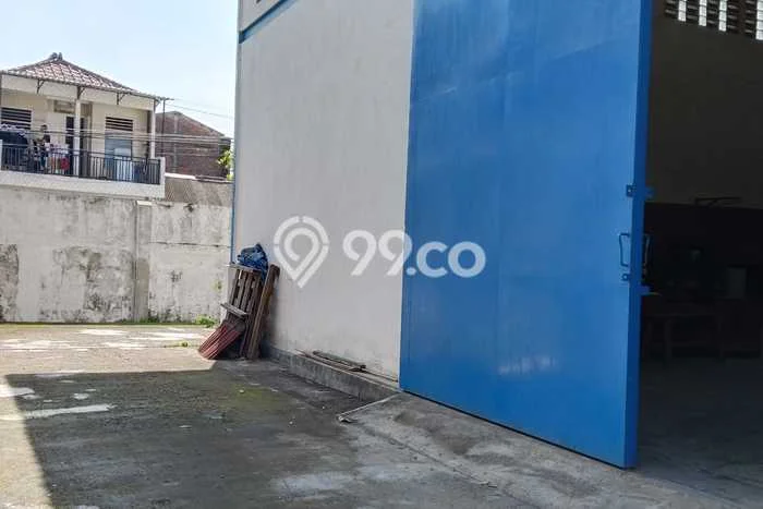 FOR RENT! Gudang di Banyu Urip Cocok untuk Bisnis 180m2 FOR RENT! Gudang di Banyu Urip Cocok untuk Bisnis 180m2