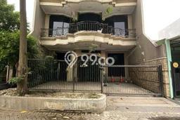 Rumah Strategis Minimalis Lb 180m2 di Wiyung, Surabaya Rumah Strategis Minimalis Lb 180m2 di Wiyung, Surabaya
