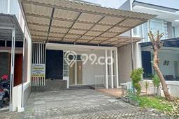 Lokasi terbaik! Rumah siap pakai dikontrakkan di Wiyung LB 136m2 Lokasi terbaik! Rumah siap pakai dikontrakkan di Wiyung LB 136m2