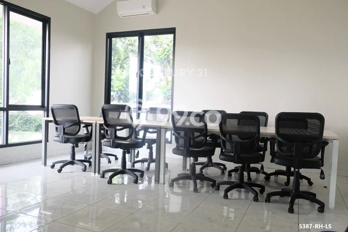 Kantor untuk Disewa di Pusat Tangerang Selatan Luas Bangunan 12m2 Kantor untuk Disewa di Pusat Tangerang Selatan Luas Bangunan 12m2