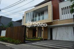 Hunian Eksklusif Siap Huni LT 465m2 di Cilandak, Jakarta Selatan Hunian Eksklusif Siap Huni LT 465m2 di Cilandak, Jakarta Selatan