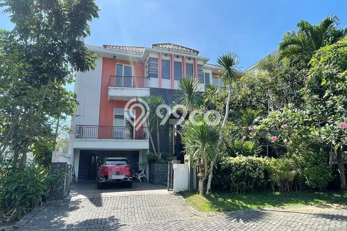 Rumah Luxury Modern Tanpa Renovasi di Citraland Surabaya Rumah Luxury Modern Tanpa Renovasi di Citraland Surabaya
