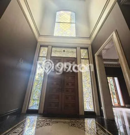 Hunian Prestisius LB 1250m2 di Pondok Indah Jakarta Selatan untuk Disewa Hunian Prestisius LB 1250m2 di Pondok Indah Jakarta Selatan untuk Disewa