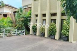 Rumah Eksklusif Siap Huni LT 496m2 di BSD, Tangerang Selatan Rumah Eksklusif Siap Huni LT 496m2 di BSD, Tangerang Selatan