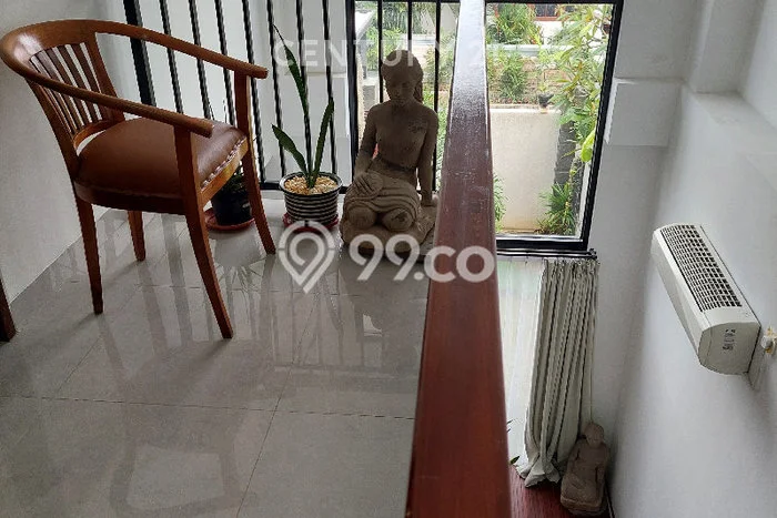 Rumah Mewah LB 175m2 Siap Huni Desain Elegan di Nusa Dua, Badung Rumah Mewah LB 175m2 Siap Huni Desain Elegan di Nusa Dua, Badung