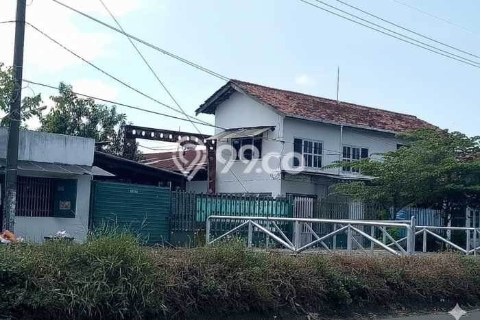 Unit Gudang Dijual di Gedangan Sidoarjo Luas Tanah 2870m2, Luas Bangunan 600m2 Unit Gudang Dijual di Gedangan Sidoarjo Luas Tanah 2870m2, Luas Bangunan 600m2