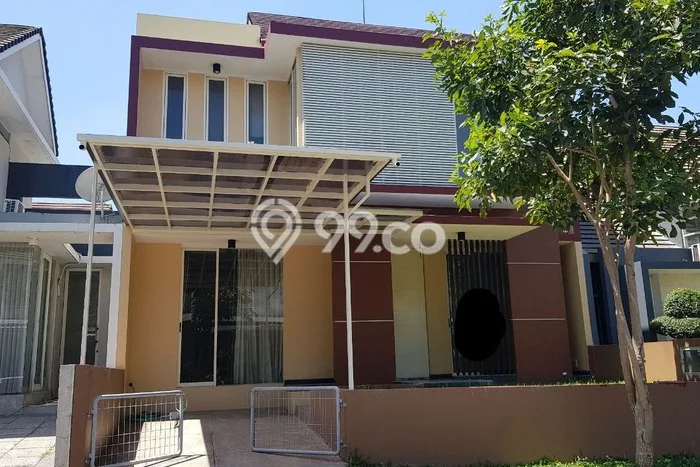 Lokasi terbaik! Rumah siap huni disewakan di Lakarsantri LB 170m2 Lokasi terbaik! Rumah siap huni disewakan di Lakarsantri LB 170m2