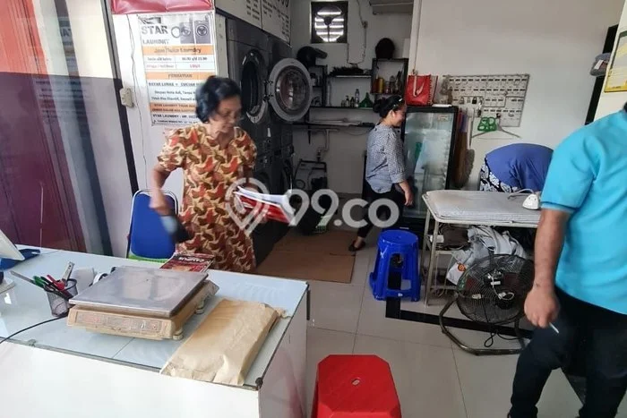 Rumah Mewah LB 800m2 Siap Pakai Desain Elegan di Kapasan, Surabaya Rumah Mewah LB 800m2 Siap Pakai Desain Elegan di Kapasan, Surabaya