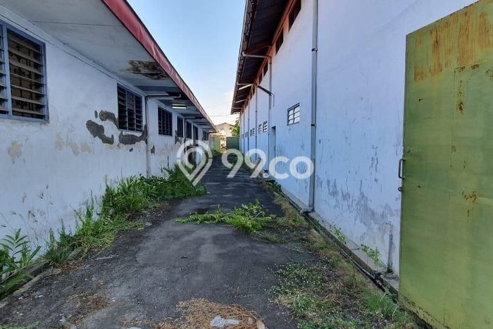 Dijual! Gudang di Wadungasri Sidoarjo LT 3275m2 / LB 2792m2 Kawasan Strategis Dijual! Gudang di Wadungasri Sidoarjo LT 3275m2 / LB 2792m2 Kawasan Strategis
