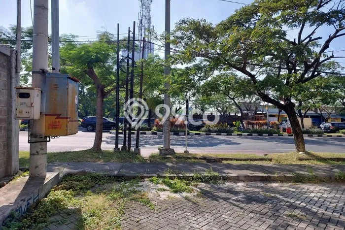 Ruko Disewa di Surabaya dengan LB 250m2 Area Komersial Ramai Ruko Disewa di Surabaya dengan LB 250m2 Area Komersial Ramai