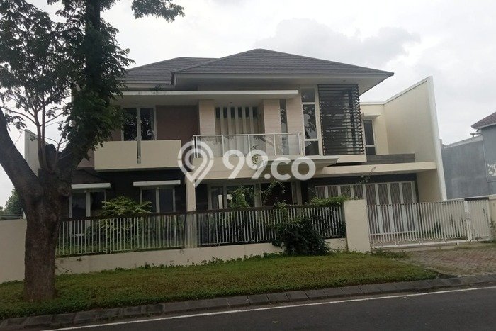 Dijual Hunian Mewah dengan Fasilitas Sekitar Lengkap di Wiyung, Surabaya Dijual Hunian Mewah dengan Fasilitas Sekitar Lengkap di Wiyung, Surabaya