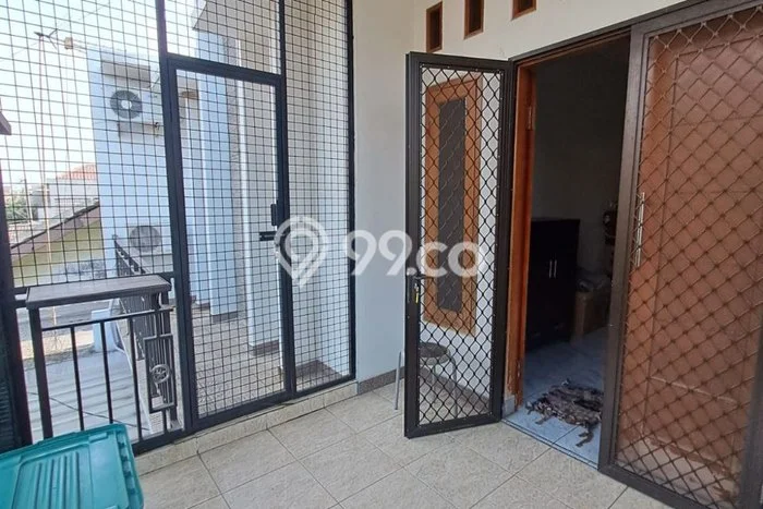 Dijual Rumah 4 Kamar Lokasi Ideal Nyaman dan Strategis di Bekasi Timur Dijual Rumah 4 Kamar Lokasi Ideal Nyaman dan Strategis di Bekasi Timur