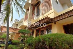 Rumah Mewah Dijual LT 348m2 di Cilandak, Jakarta Selatan Rumah Mewah Dijual LT 348m2 di Cilandak, Jakarta Selatan