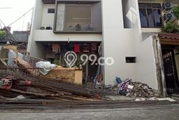 Dijual Rumah Mewah Megah Dengan View Eksklusif di Rawamangun, Jakarta Timur Dijual Rumah Mewah Megah Dengan View Eksklusif di Rawamangun, Jakarta Timur