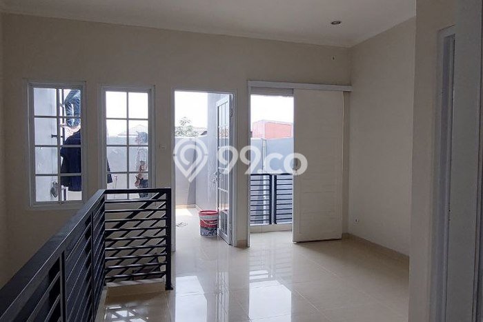 Dijual Hunian Rumah Terawat 4 KT di Pondok Gede, Bekasi Dijual Hunian Rumah Terawat 4 KT di Pondok Gede, Bekasi