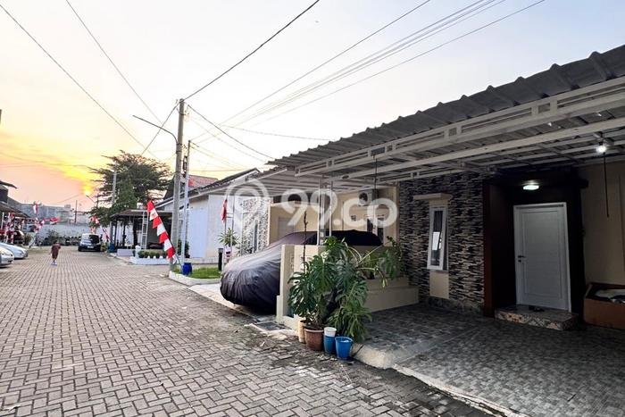 Rumah Modern Cantik 2 KT Bisa Langsung Pindah di Cipayung Rumah Modern Cantik 2 KT Bisa Langsung Pindah di Cipayung