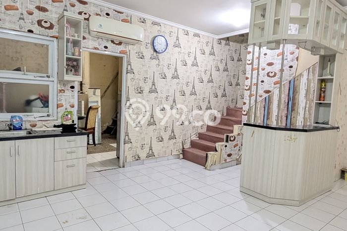 Dijual Hunian Rumah Terawat 4 Kamar di Citra Grand, Jakarta Timur Dijual Hunian Rumah Terawat 4 Kamar di Citra Grand, Jakarta Timur