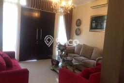 Rumah Elit Modern Tanpa Renovasi di Kota Wisata Jakarta Timur Rumah Elit Modern Tanpa Renovasi di Kota Wisata Jakarta Timur