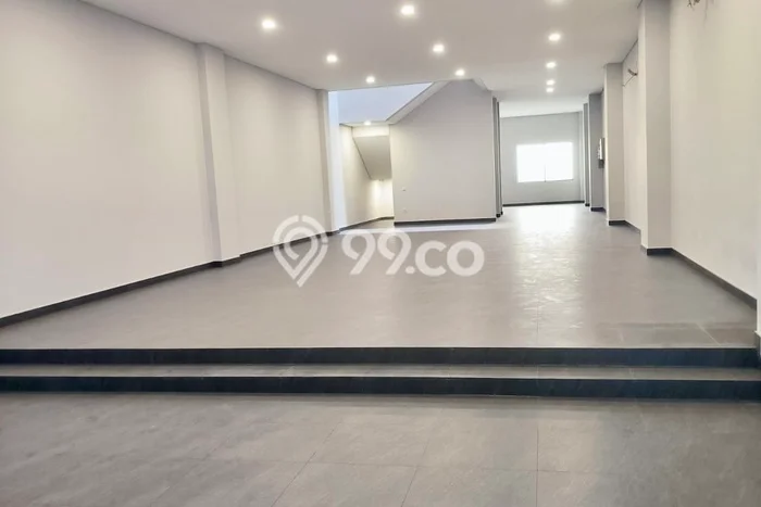Unit Ruko Tersedia di Otista Spesifikasi LB 740m2 Unit Ruko Tersedia di Otista Spesifikasi LB 740m2