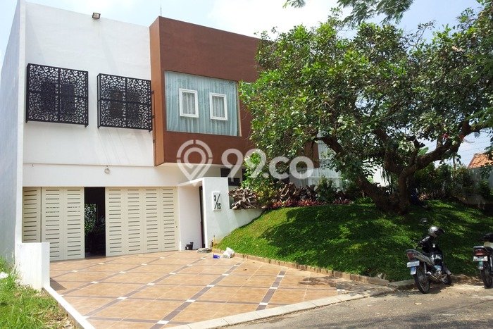 Ready to Use! Premium House LT 500m2 Desain Elegan di Alam Sutera Ready to Use! Premium House LT 500m2 Desain Elegan di Alam Sutera