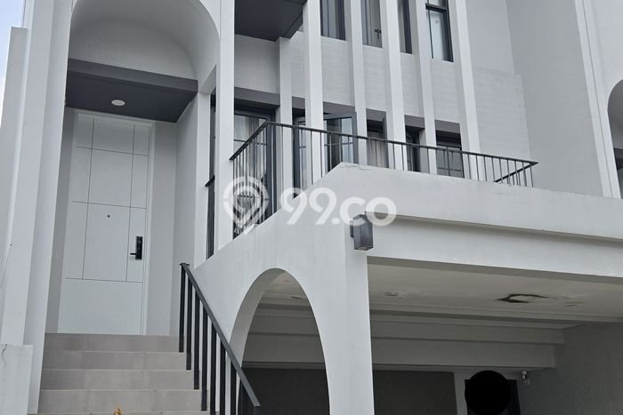 Siap Huni Rumah Mewah 5 Kamar di BSD Dekat ke Mana Saja Siap Huni Rumah Mewah 5 Kamar di BSD Dekat ke Mana Saja